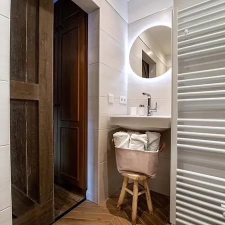 Gaestehaus Kaiserblick Bed & Breakfast 3*